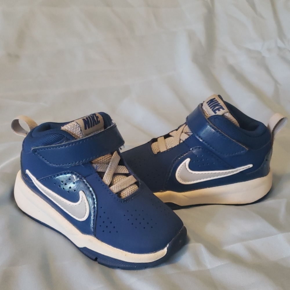 Kids shoes